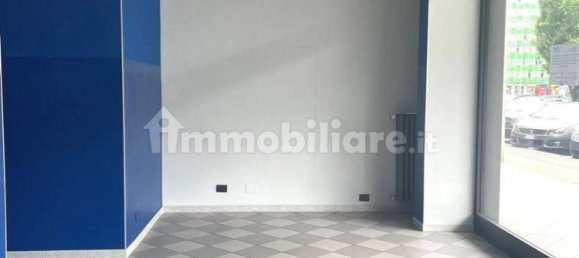 Коммерческая недвижимость с 2 комнатами в Турин, Италия № 375267 8