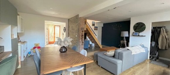 2 bedrooms House in Leers, France No. 53339 3