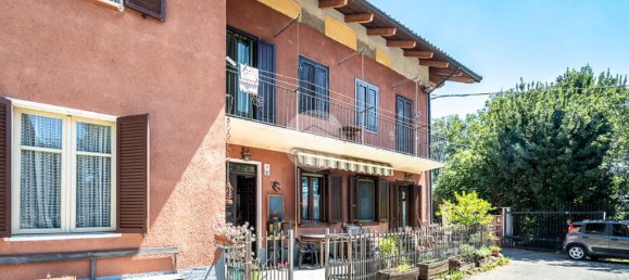 3 bedrooms House in Fiano, Italy No. 282542 2