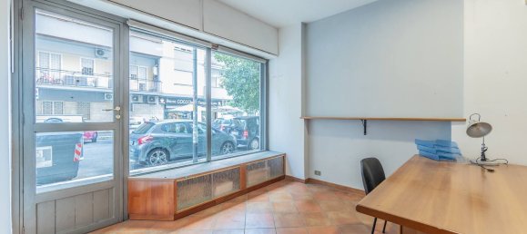 35m² Commercial property in Rome, Italy No. 353089 22