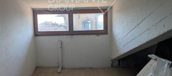 3 Schlafzimmer Wohnung in Chiusi, Italy, Nr. 352771 21