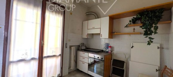 3 Schlafzimmer Wohnung in Chiusi, Italy, Nr. 352771 9