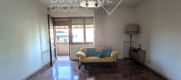 3 Schlafzimmer Wohnung in Chiusi, Italy, Nr. 352771 4