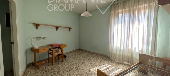 3 Schlafzimmer Wohnung in Chiusi, Italy, Nr. 352771 17