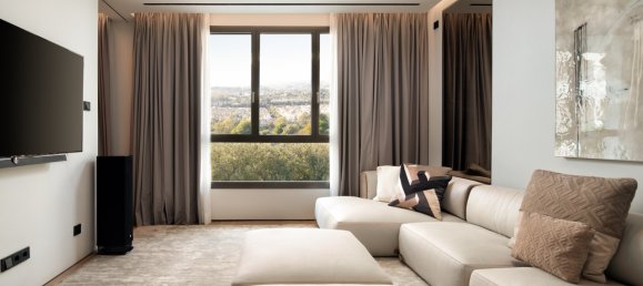 Apartamento de 4 dormitorios en EPIC, Marbella, Spain No. 15507 8