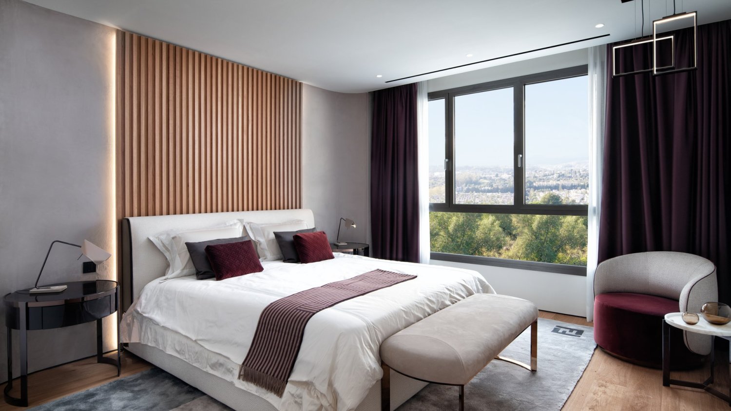 Apartamento de 4 dormitorios en EPIC, Marbella, Spain No. 15507