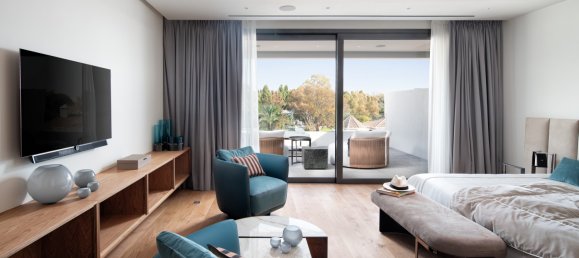 Apartamento de 4 dormitorios en EPIC, Marbella, Spain No. 15507 11