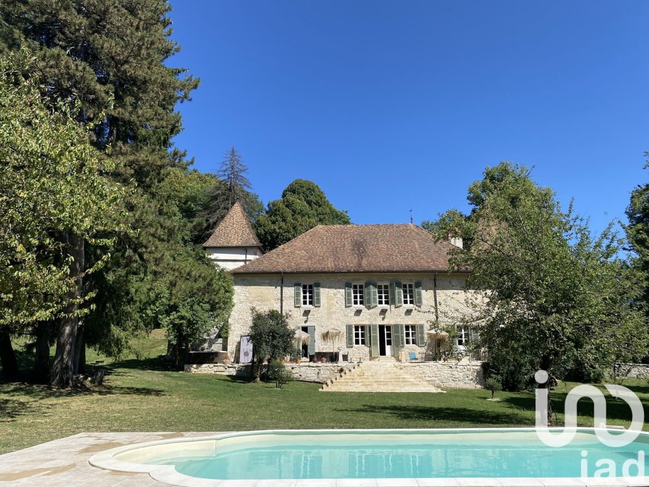 7 bedrooms Castles in Montanges, France No. 205524