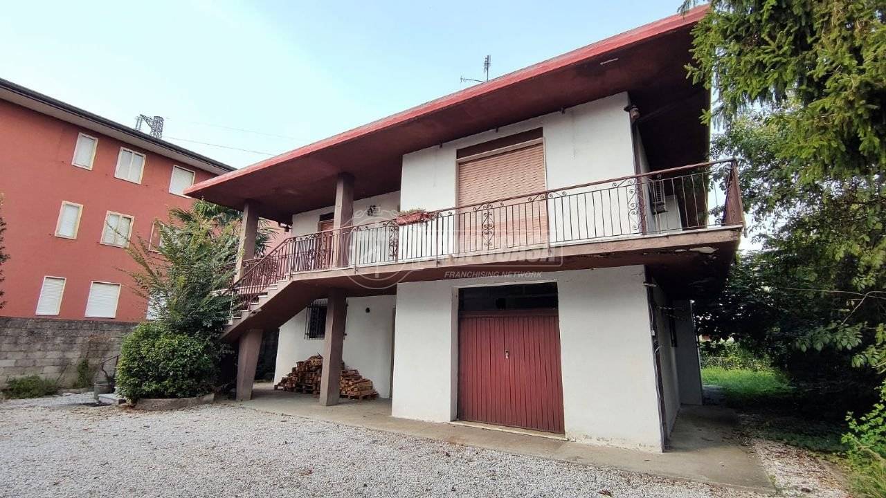 3 Schlafzimmer Villa in Padua, Italy, Nr. 103073