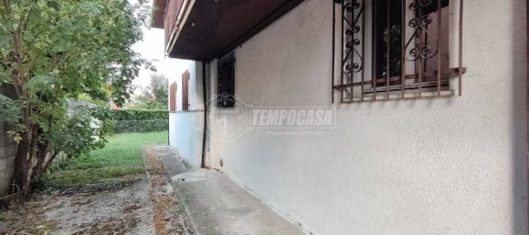 3 Schlafzimmer Villa in Padua, Italy, Nr. 103073 8