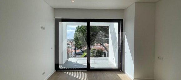 3 bedrooms House in Cascais, Portugal No. 163505 16