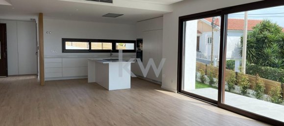 3 bedrooms House in Cascais, Portugal No. 163505 39