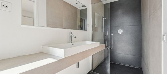 4 bedrooms House in Montreuil, France No. 293243 12