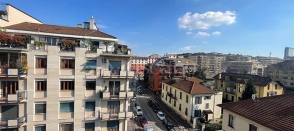 5 rooms Apartment in Milan, Italy No. 240573 4
