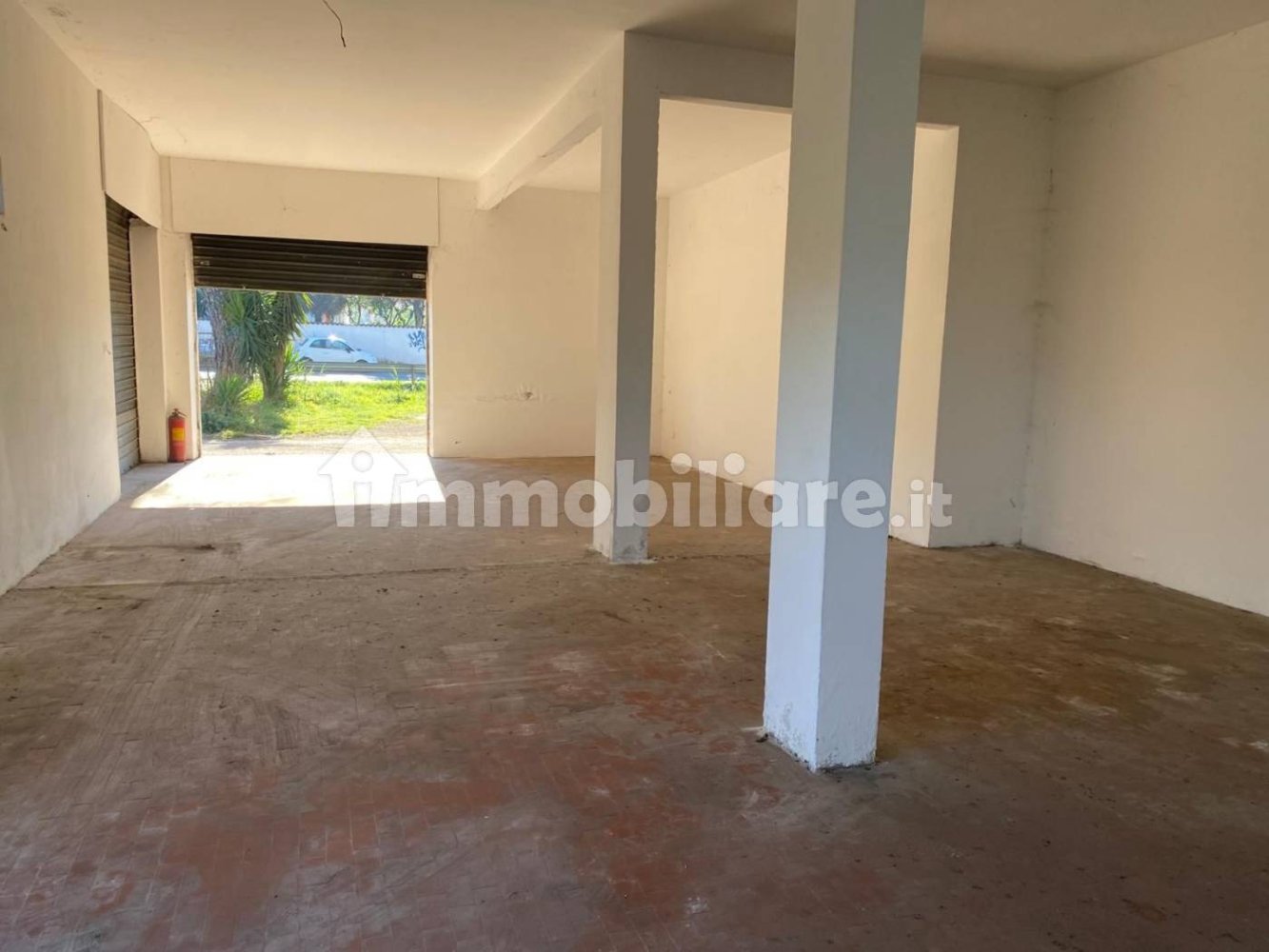 Lagerhaus in Rome, Italy 95m², Nr. 258334