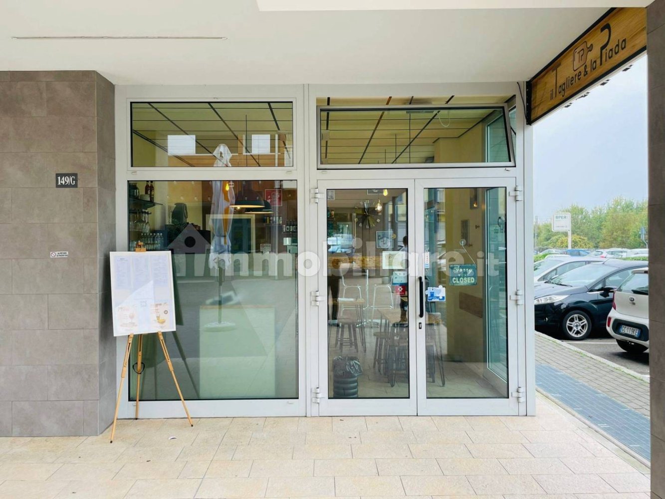 1غرفة عقار تجاري في Zola Predosa, Italy رقم 315751