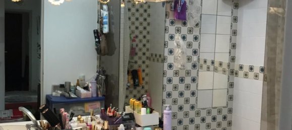 2 bedrooms Apartment in Paris, France No. 179901 10