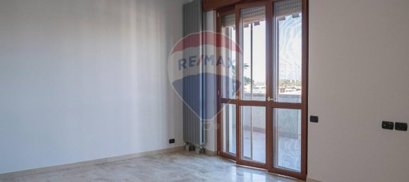 Ático de 4 habitaciónes en San Donato Milanese, Italy No. 7405 6