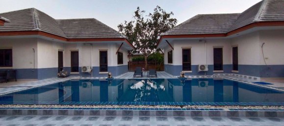 8 bedrooms Cafe / restaurant in Pattaya, Thailand No. 1808 4