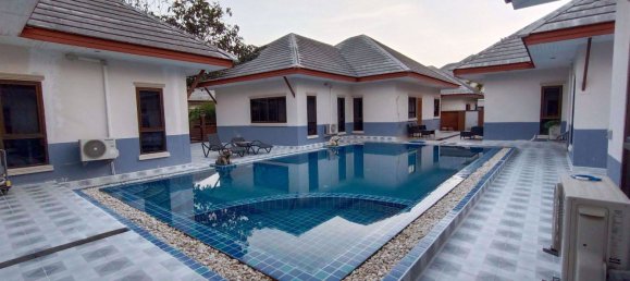 8 bedrooms Cafe / restaurant in Pattaya, Thailand No. 1808 5