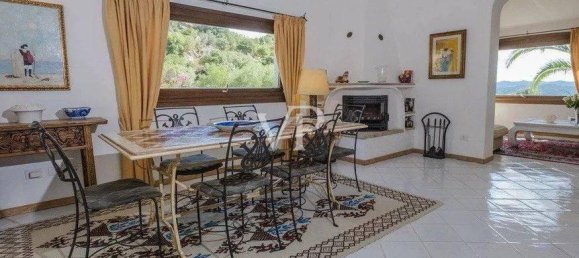 Villa de 6 habitaciónes en Luogosanto, Italy No. 34132 36