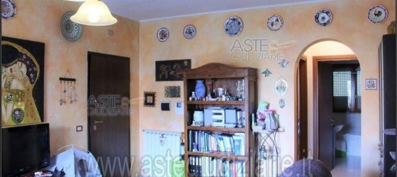 4 rooms Apartment in Rome, Italy No. 185653 6