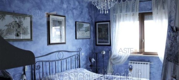 4 rooms Apartment in Rome, Italy No. 185653 16