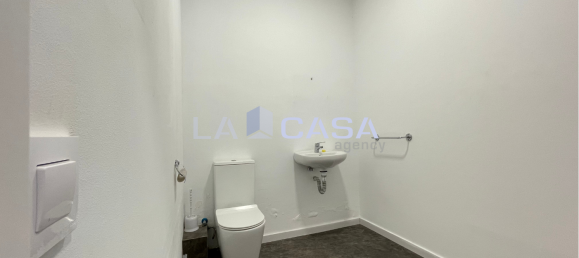 Büro in Badalona, Spain 83m², Nr. 135162 16