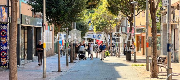 Büro in Badalona, Spain 83m², Nr. 135162 4