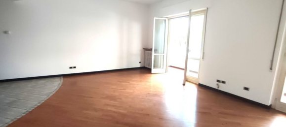 3 bedrooms Apartment in Seveso, Italy No. 329809 4