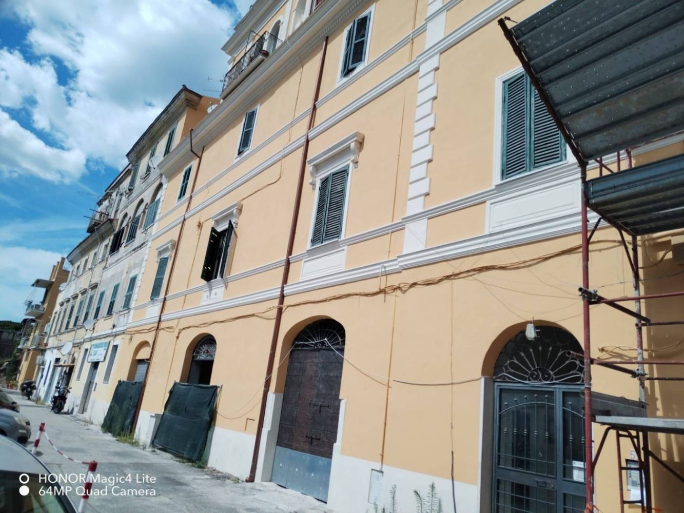 Apartamento de 2 dormitorios en Tivoli, Italy No. 298544