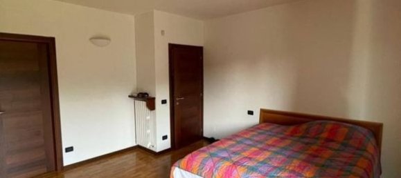 4 chambres Villa à Montano Lucino, Italy No. 84687 14