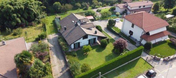 4 chambres Villa à Montano Lucino, Italy No. 84687 3