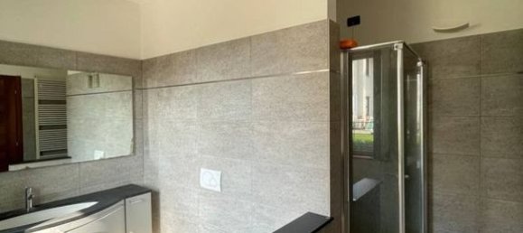 4 chambres Villa à Montano Lucino, Italy No. 84687 15