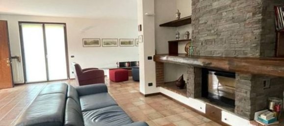 4 chambres Villa à Montano Lucino, Italy No. 84687 7