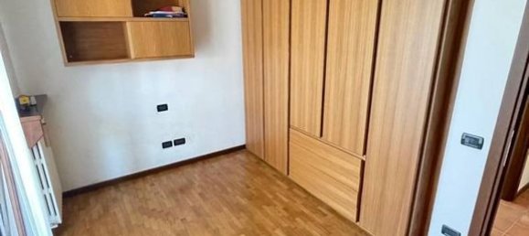 4 chambres Villa à Montano Lucino, Italy No. 84687 17