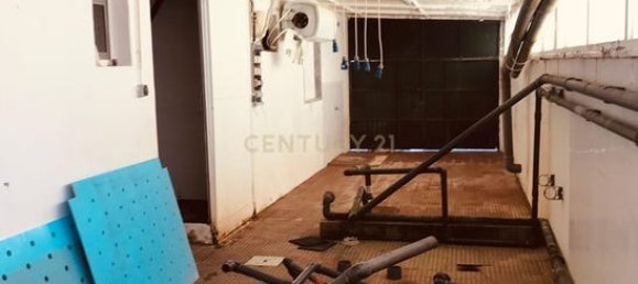 210m² Commercial property in Tavira, Portugal No. 236230 8