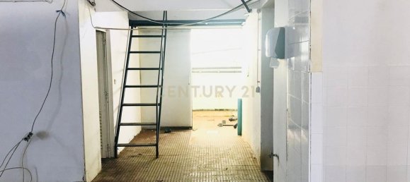 210m² Commercial property in Tavira, Portugal No. 236230 6