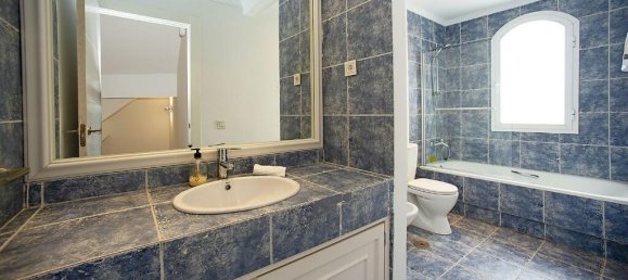 4 bedrooms Townhouse in Marbella, Spain No. 131180 19