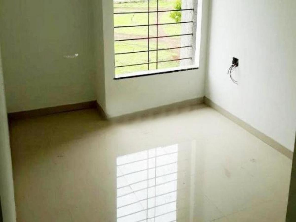 3 bedrooms House in Pune, India No. 27684