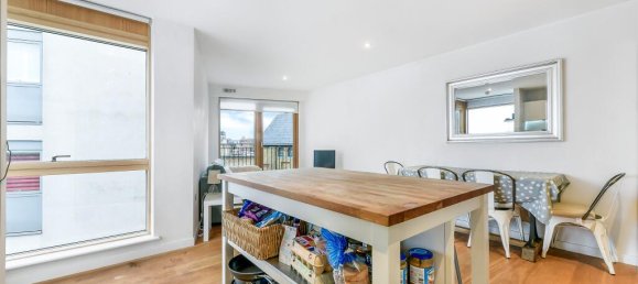 1 bedroom Apartment in London, United Kingdom No. 9657 3