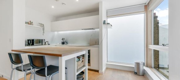 1 bedroom Apartment in London, United Kingdom No. 9657 8