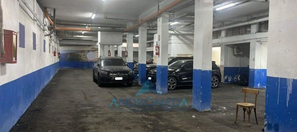 630m² Garage in Naples, Italy No. 284040 4