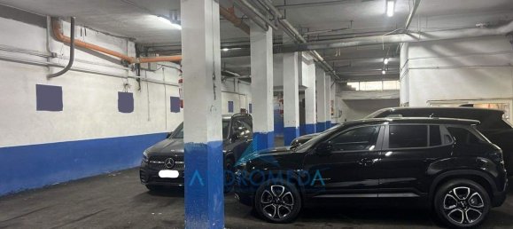 630m² Garage in Naples, Italy No. 284040 6
