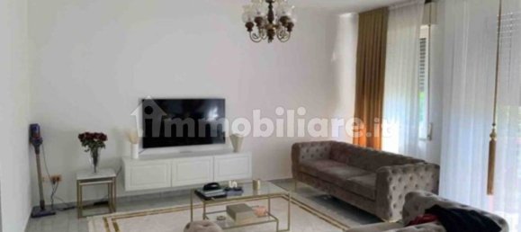 Apartamento de 3 dormitorios en Limbiate, Italy No. 280220 8