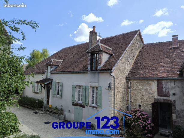 Casa de 4 dormitorios en Yonne, France No. 301602