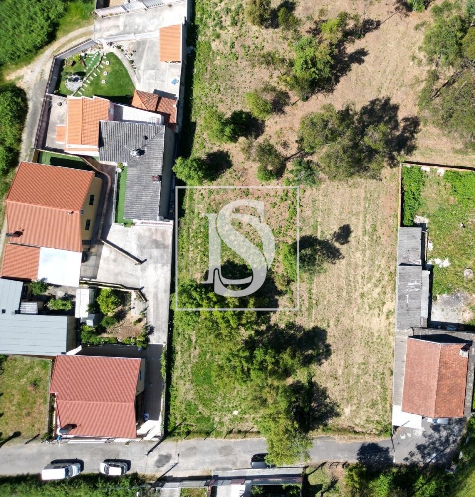  Land in Anta, Portugal No. 306833