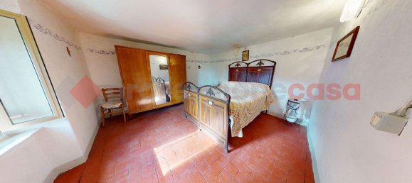 8 rooms House in Borgo a Mozzano, Italy No. 235308 8