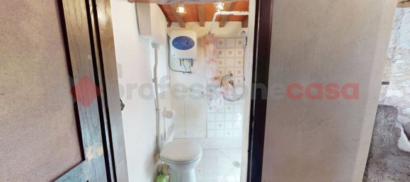 8 rooms House in Borgo a Mozzano, Italy No. 235308 15