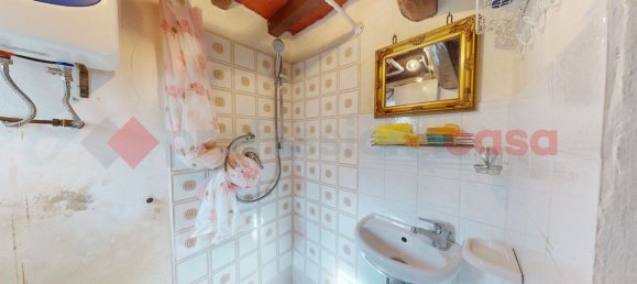 8 rooms House in Borgo a Mozzano, Italy No. 235308 16